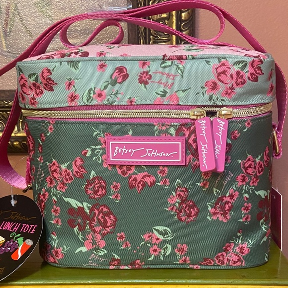 Betsey Johnson Handbags - Betsey Johnson NWT Pink and Green Floral 6 Pack Cooler Lunch Bag Crossbody